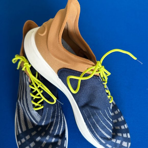 Saysh One by Allyson Felix size 12 - fantastic sneakers! Worn once! - Picture 2 of 11